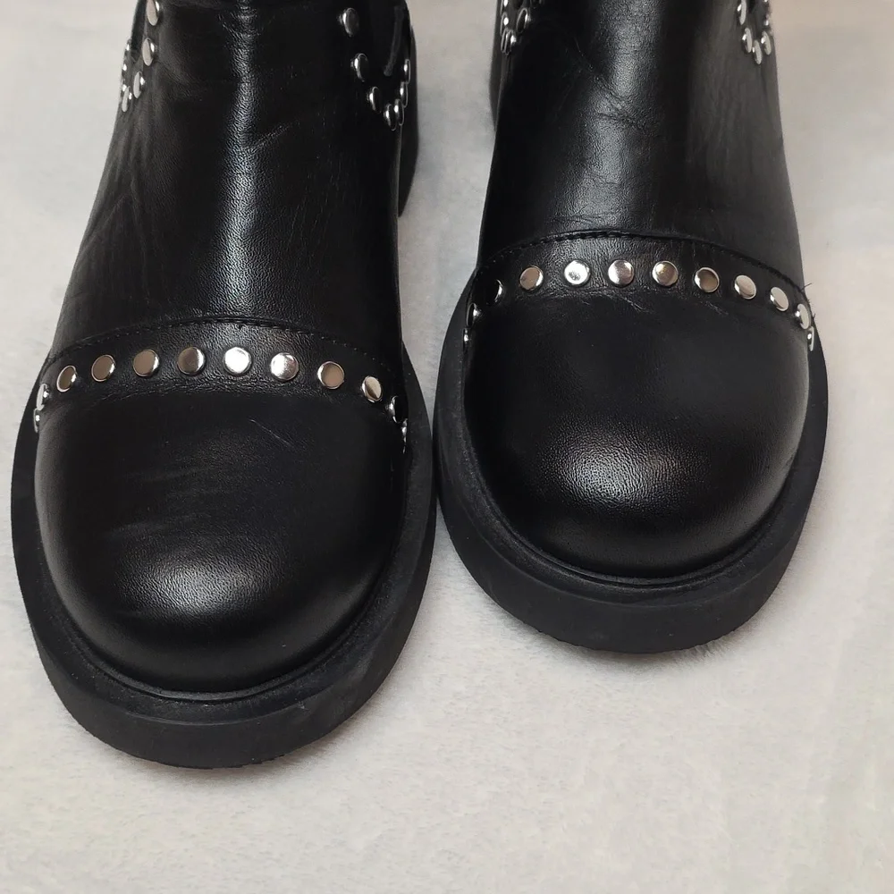 SAINT + SOFIA Black Leather Silver Studded Chelsea Boots Size 38 (US 7) LIKE NEW - Picture 5 of 7
